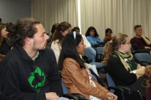Dirección de Cooperación Internacional realizó conversatorio con estudiantes extranjeros sobre “Estallido Social en Chile”
